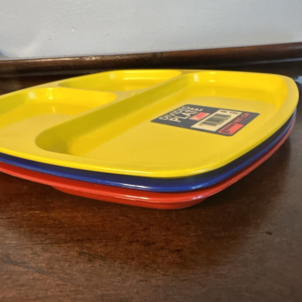 3 Pc. Frem Corp Divided Plate #815 USA Plastic Yellow Blue Red, 3 Section, 9"x9"